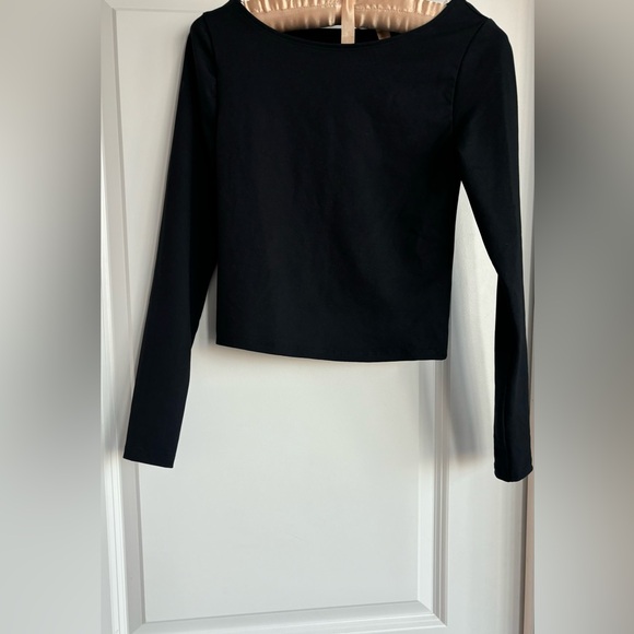 BNWT boatneck cropped long sleeve top with stretch - Picture 6 of 8